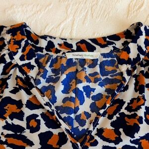 Newbury Kustom Animal Print Top in Navy, Cream and Gold